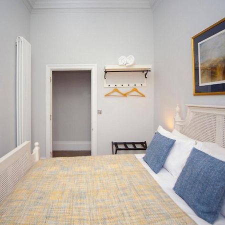 Stylish City Centre Apartment - Μπαθ Εξωτερικό φωτογραφία