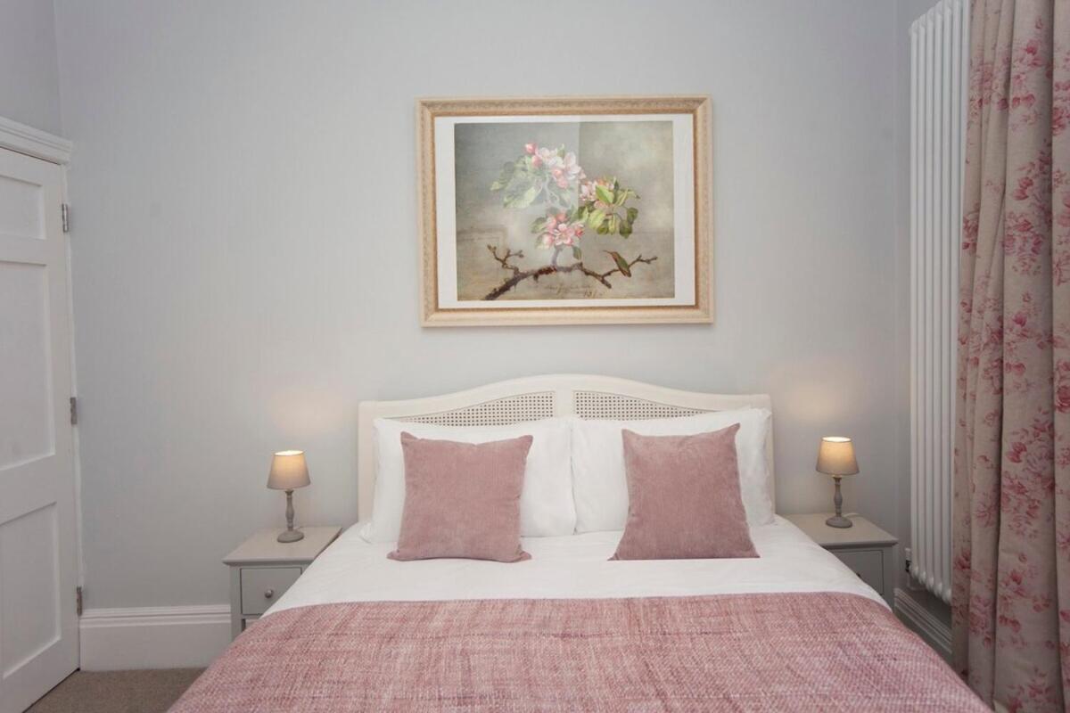 Stylish City Centre Apartment - Μπαθ Εξωτερικό φωτογραφία